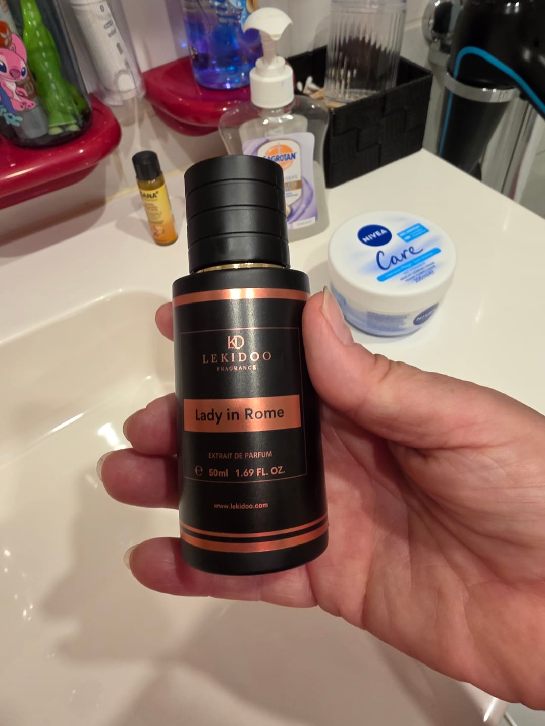 Customer photo review of Lady in Rome