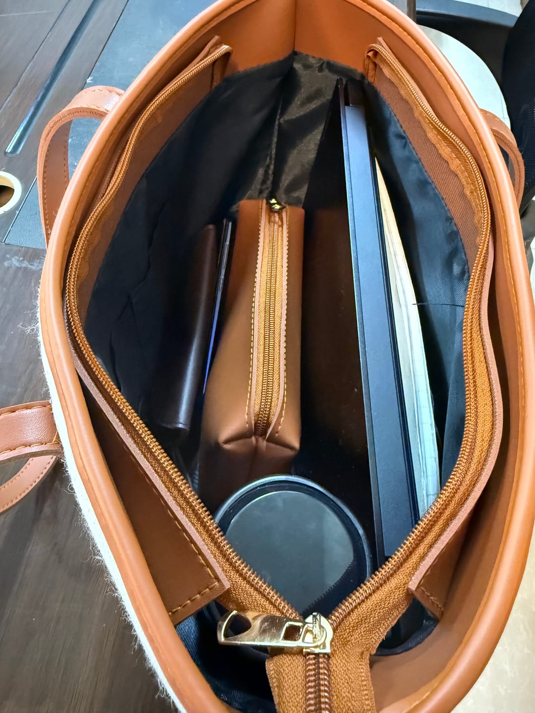 Customer photo review of TOTE BAG BROWN