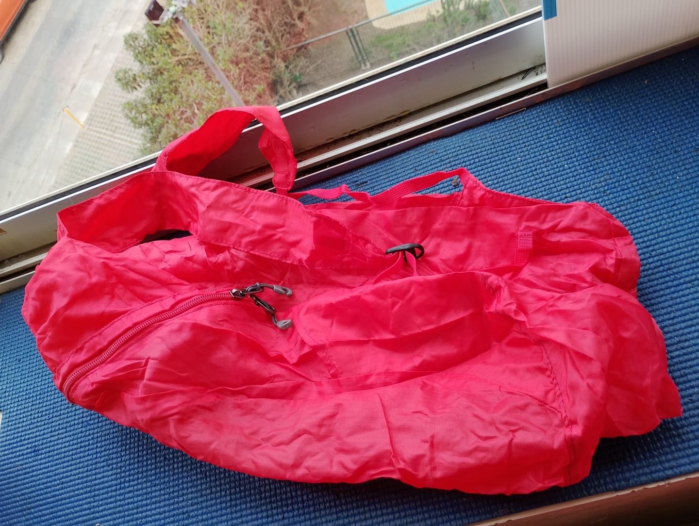 Customer photo review of Mochila Plegable  y compacta 25L