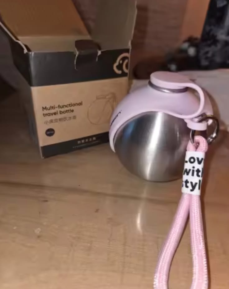Customer photo review of Botella de Agua para Perros.