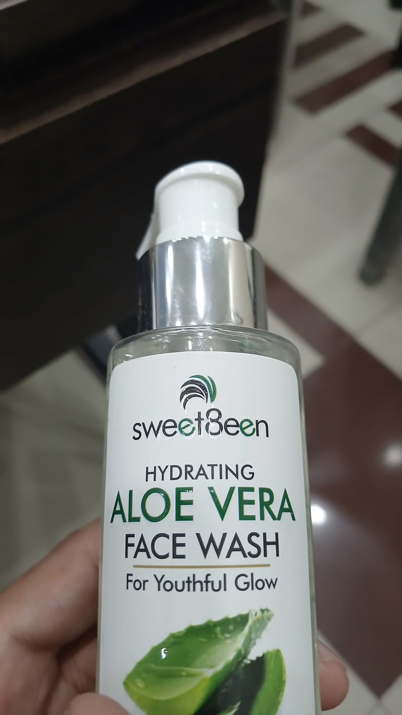 Customer photo review of HYDRATING ALOE VERA FACE WASH