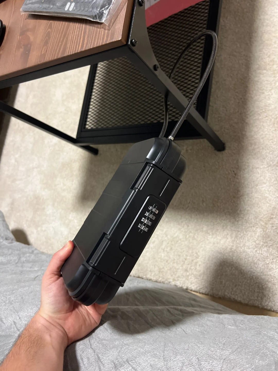 Customer photo review of Calviro SafeLock™ Reiskluis