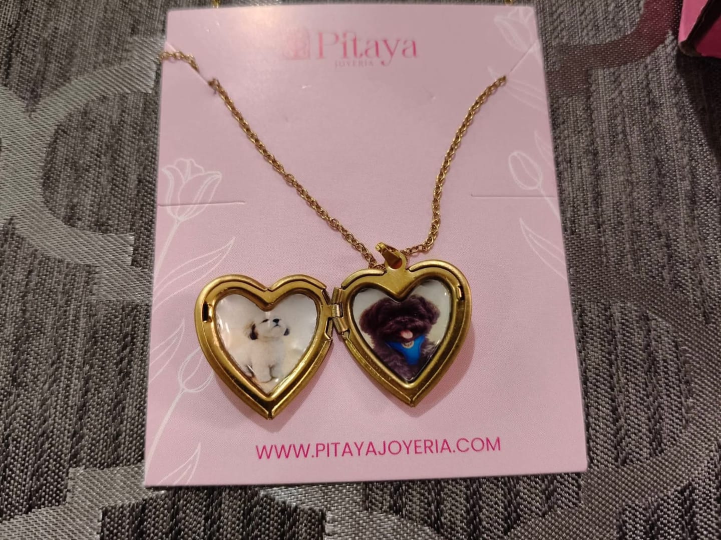 Customer photo review of Relicario Love Personalizado Foto a Color