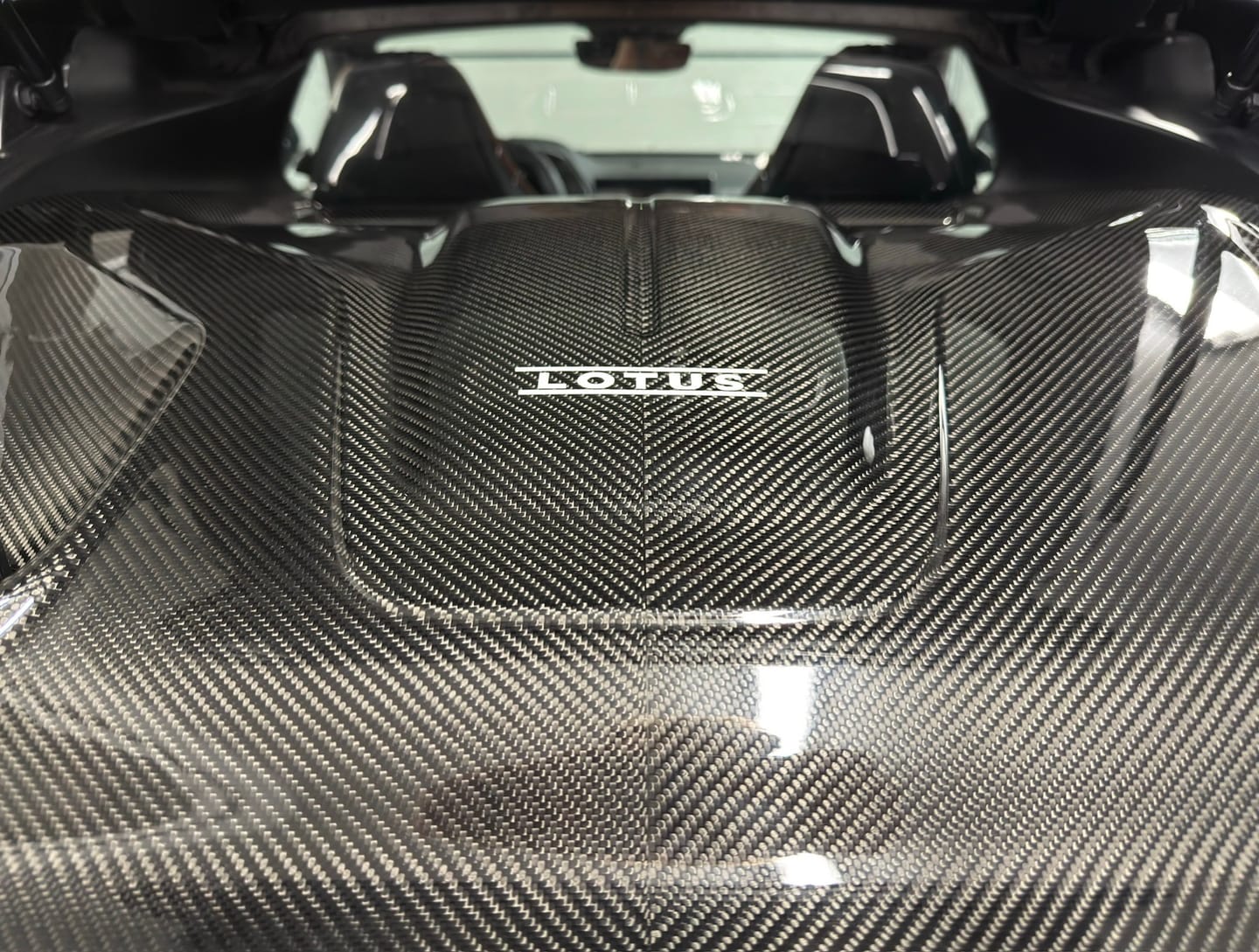 Customer photo review of Emira i4 Carbon Fiber Engine Cover