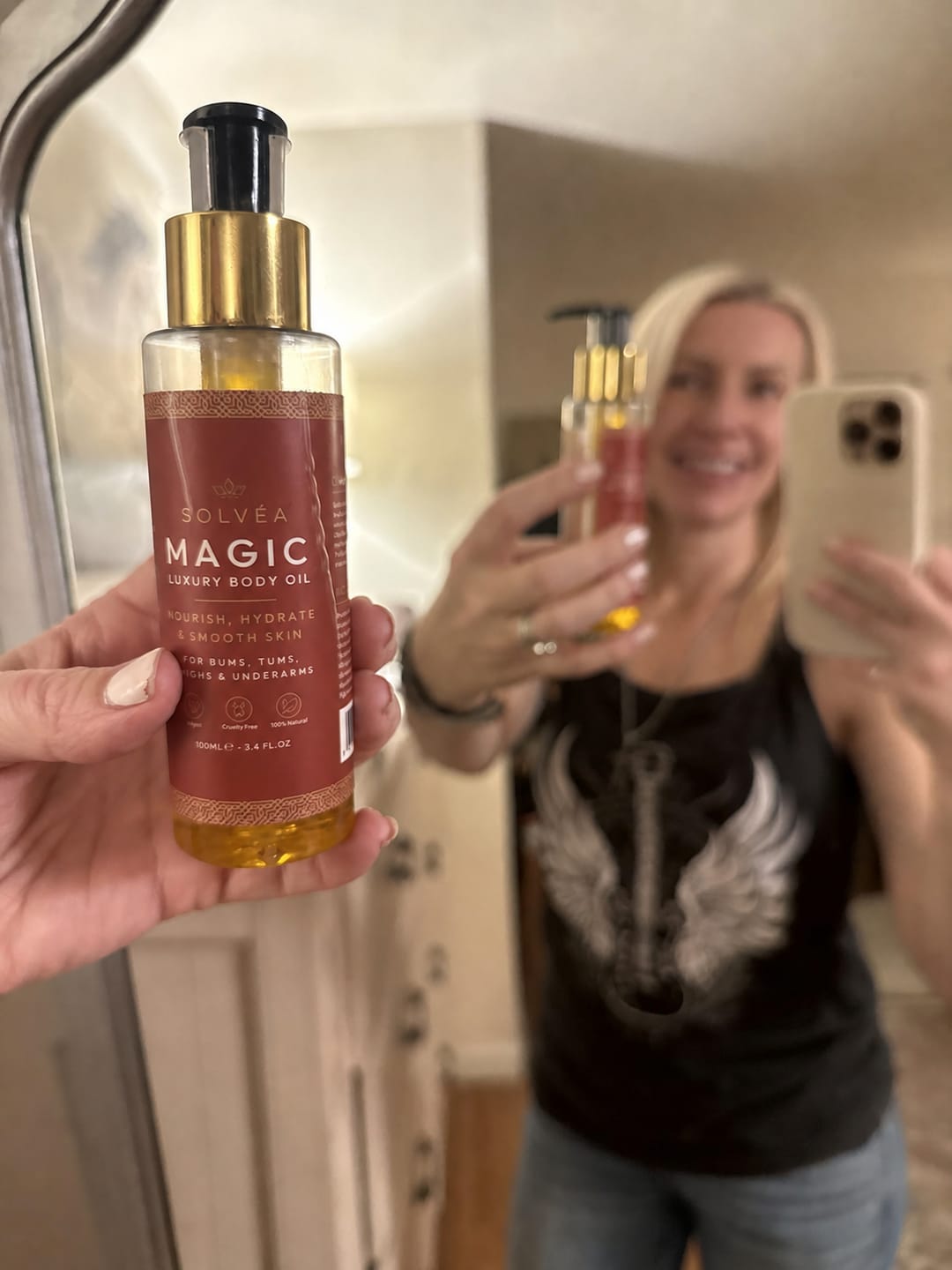 Customer photo review of Glow Body Oil