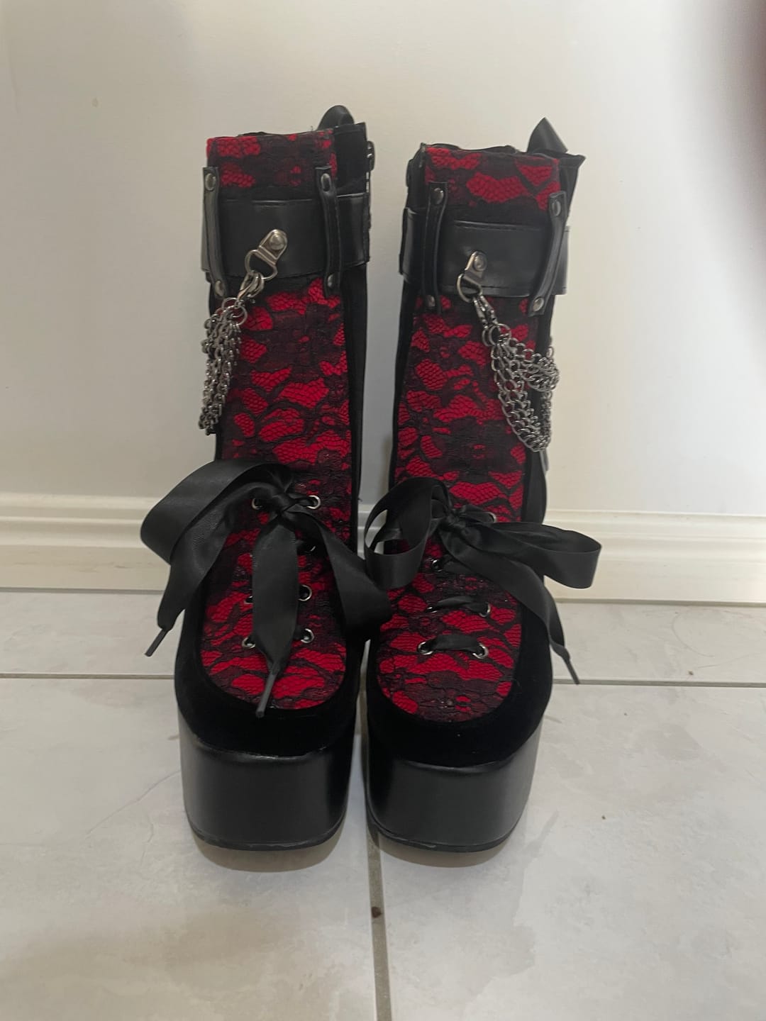Customer photo review of Talons de Princesse & Vilain (Best sellers)
