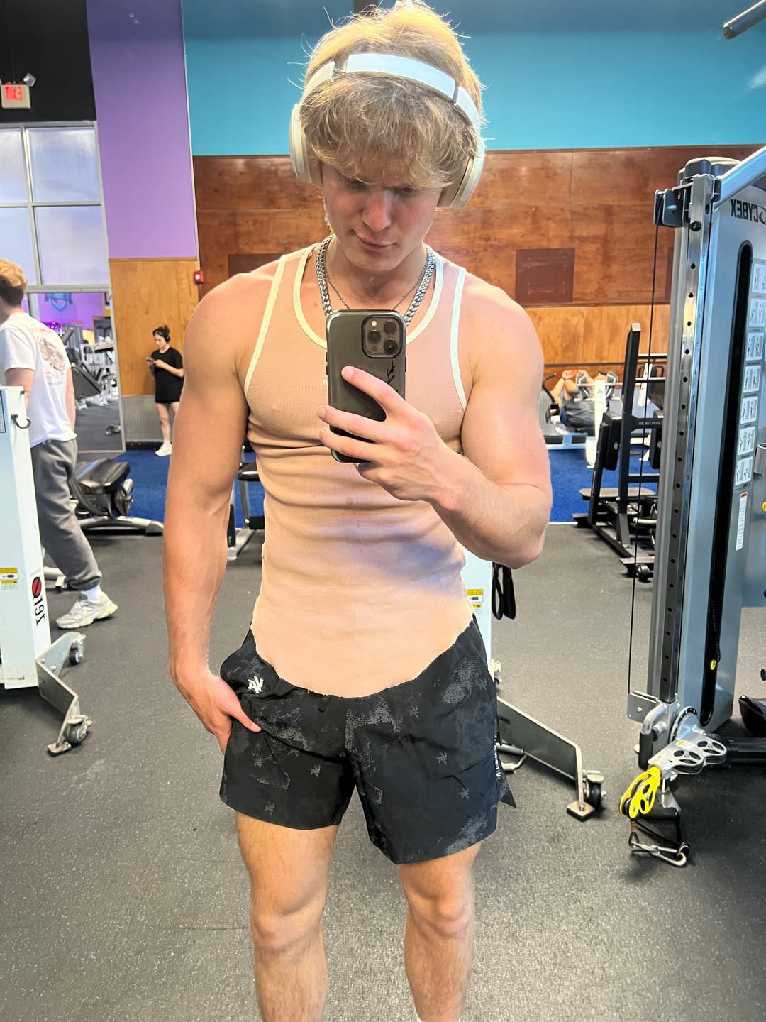 Customer photo review of 1052 - Reflective Fitness Shorts