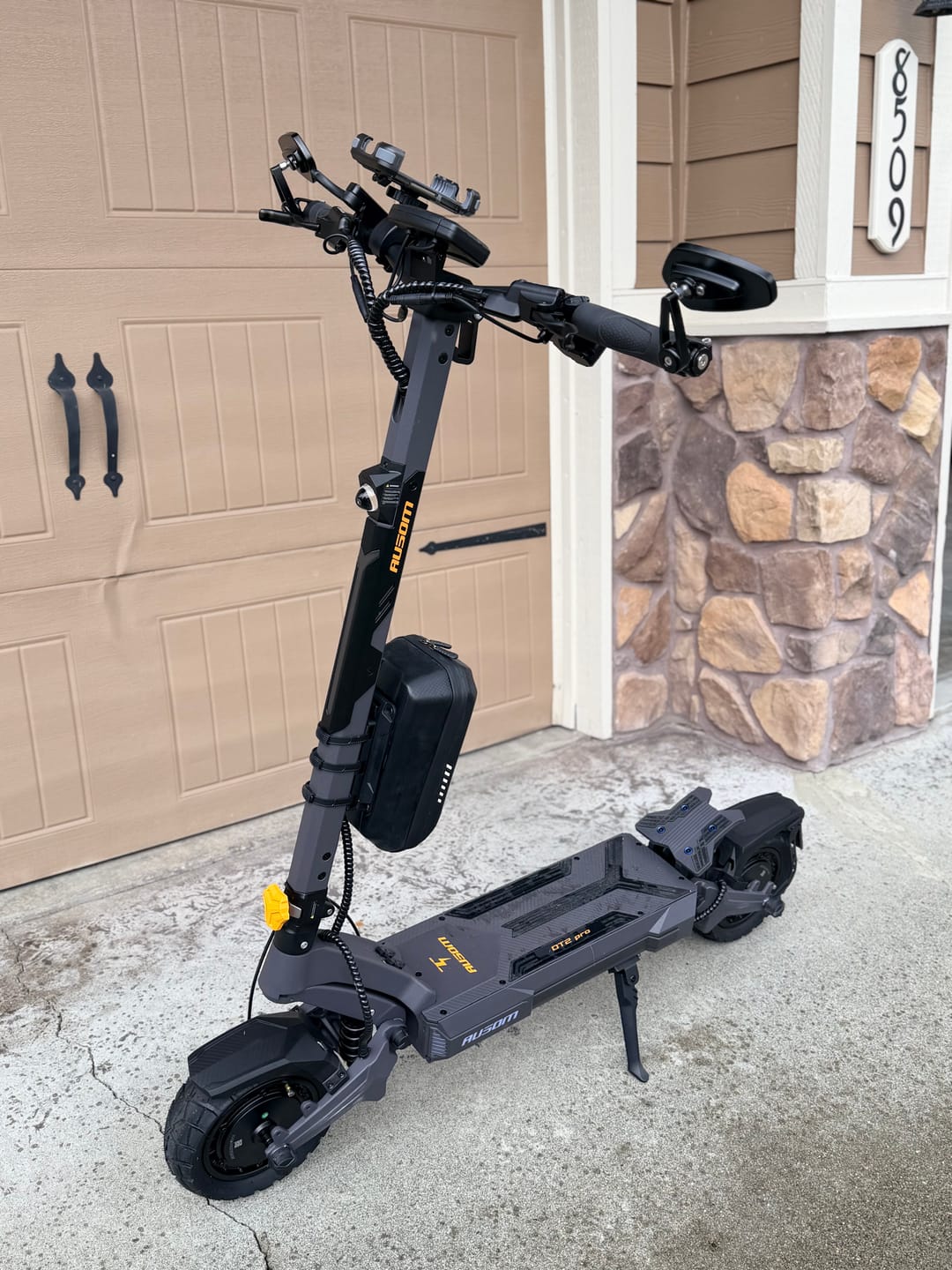 Customer photo review of Ausom DT2 Pro Electric Scooter