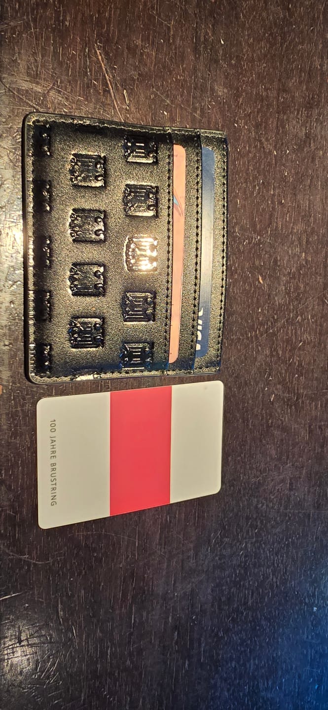 Customer photo review of Echtleder Cardholder "Adler"