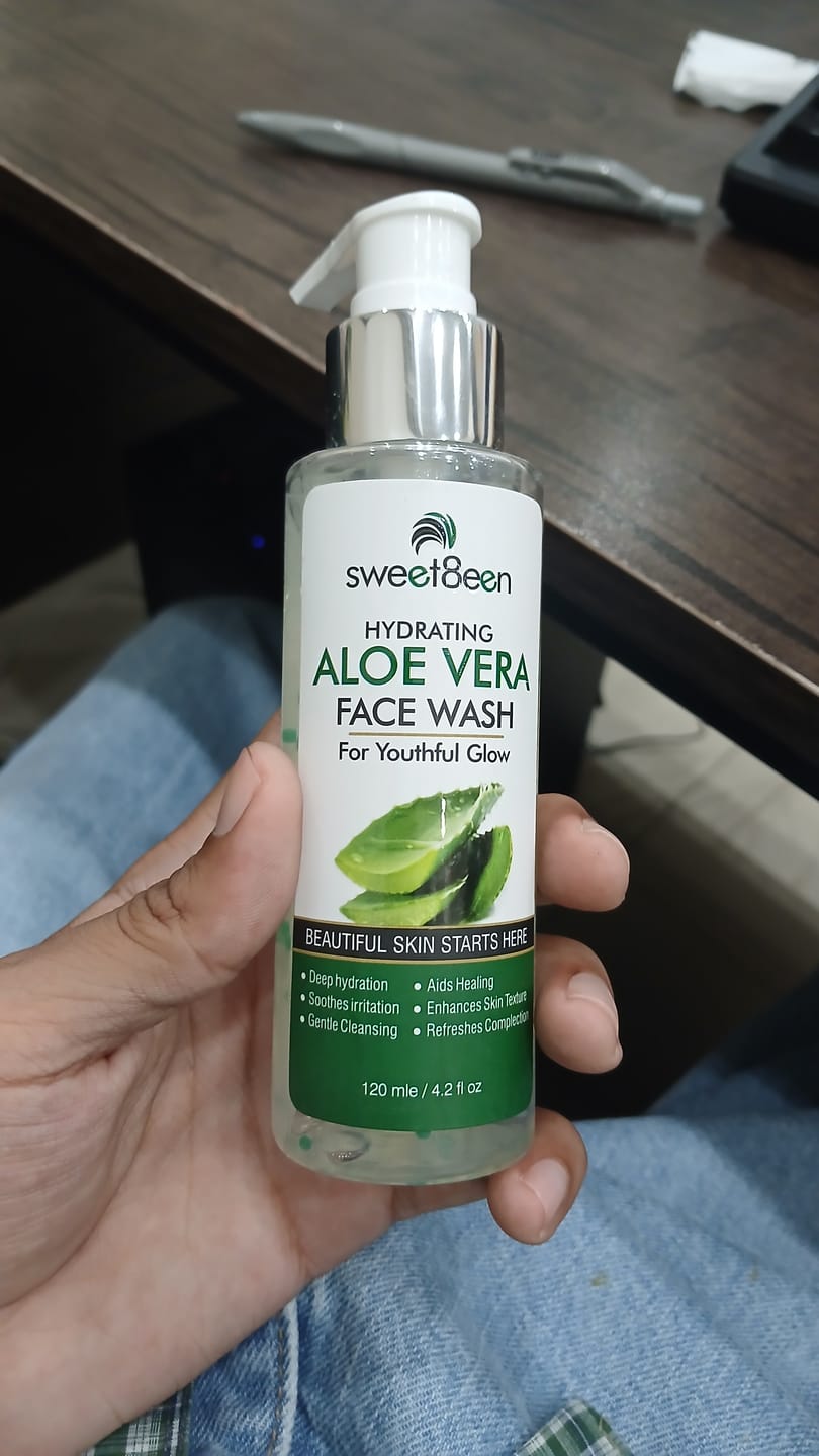 Customer photo review of HYDRATING ALOE VERA FACE WASH