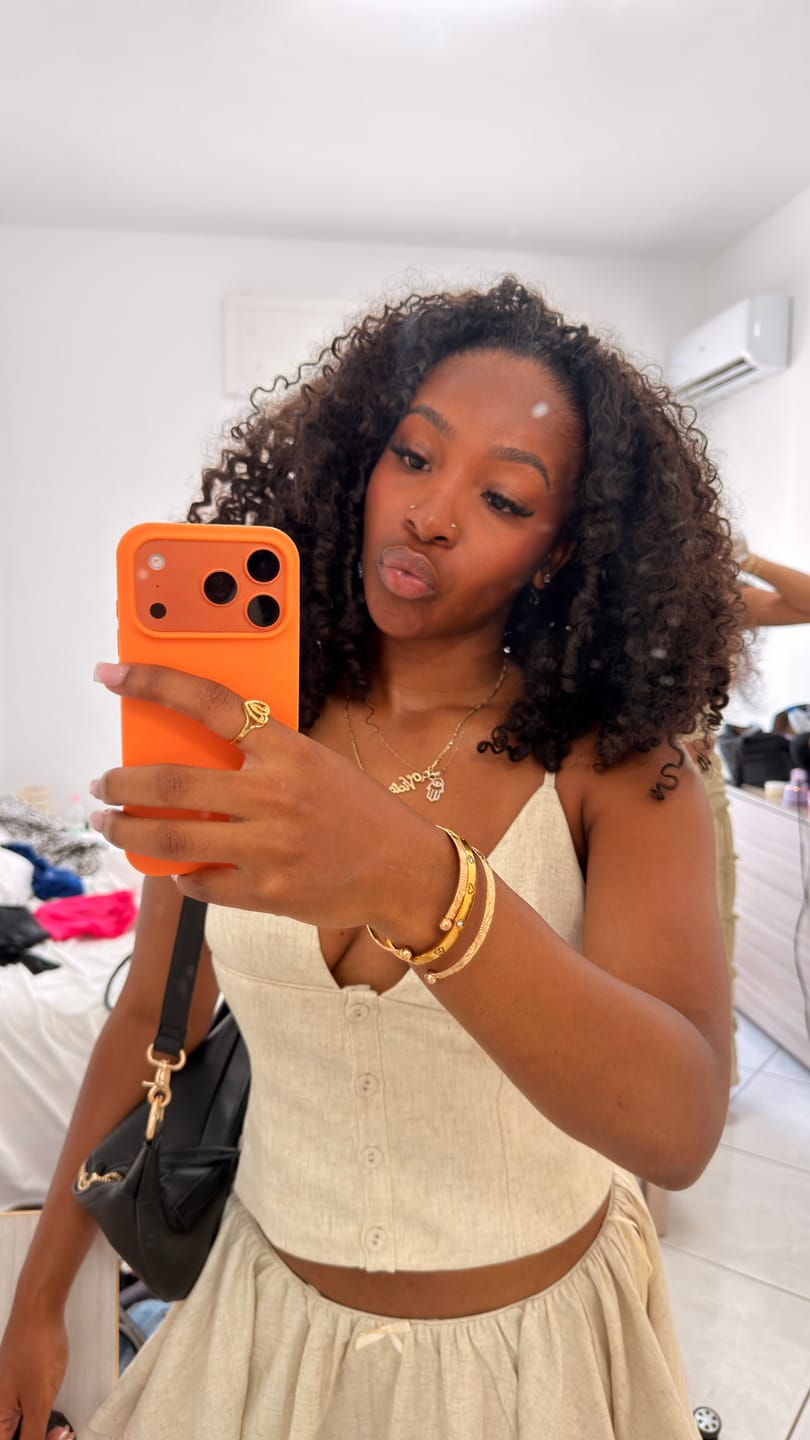 Customer photo review of Baby Curly 1b