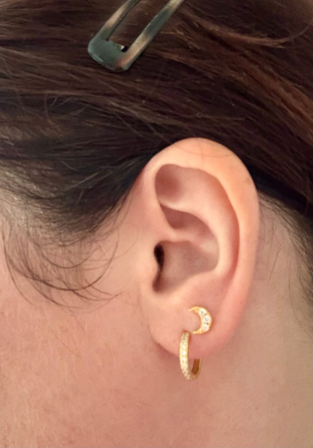Customer photo review of Luna Crystal Stud Earring in Gold