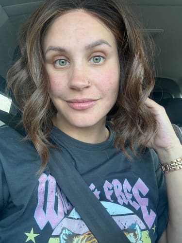 Customer photo review of JBEXTENSION 10 Inches Mocha Brown Pre-Cut Side Part Snowflake Lace Frontlace Glueless Wig MICHELLE MOCHA BROWN【BENDY EAR TABS】- S/M