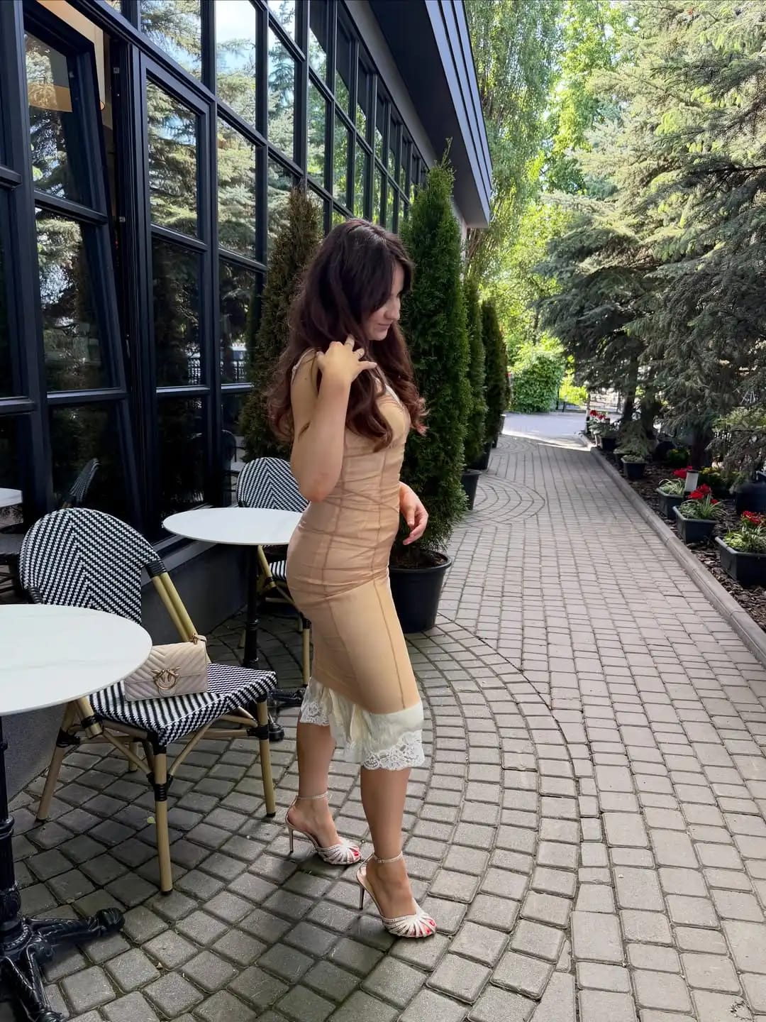 Customer photo review of Arely Midi Dress