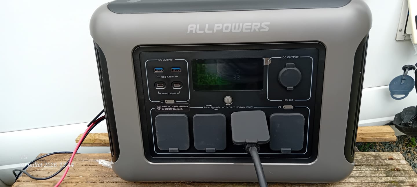 Customer photo review of ALLPOWERS 1600W Générateur Solaire R1500 LITE avec PV400W