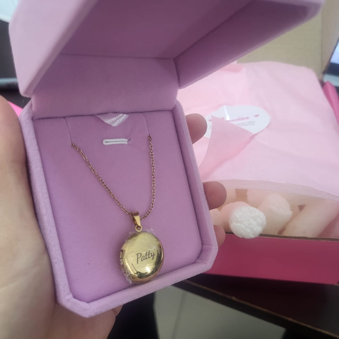 Customer photo review of Cajita de Regalo Petal para Collar y Pulsera