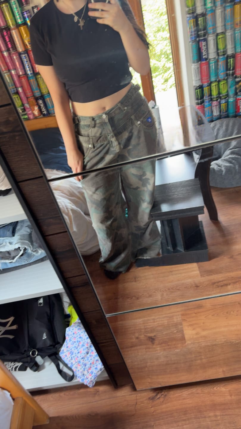 Customer photo review of Aelfric Eden Baggy Barrel Camo Pants
