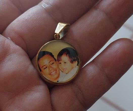 Customer photo review of Collar Legacy Personalizado Foto a Color