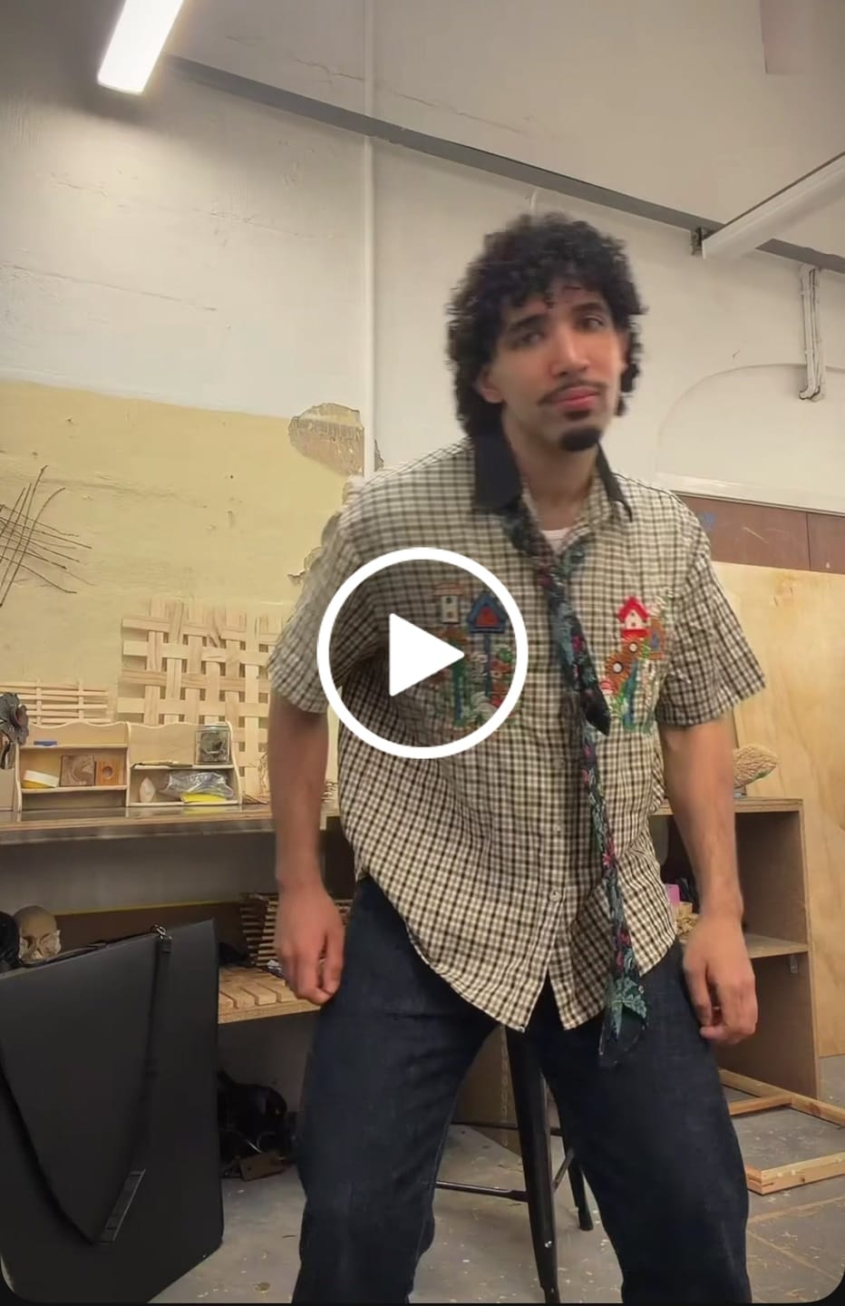 Customer video review of Aelfric Eden Plaid Embroidery Shirt