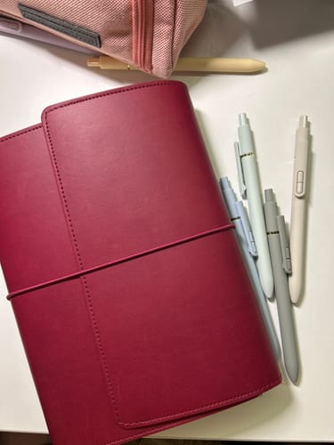 Customer photo review of Refillable Folio in Salty Plum