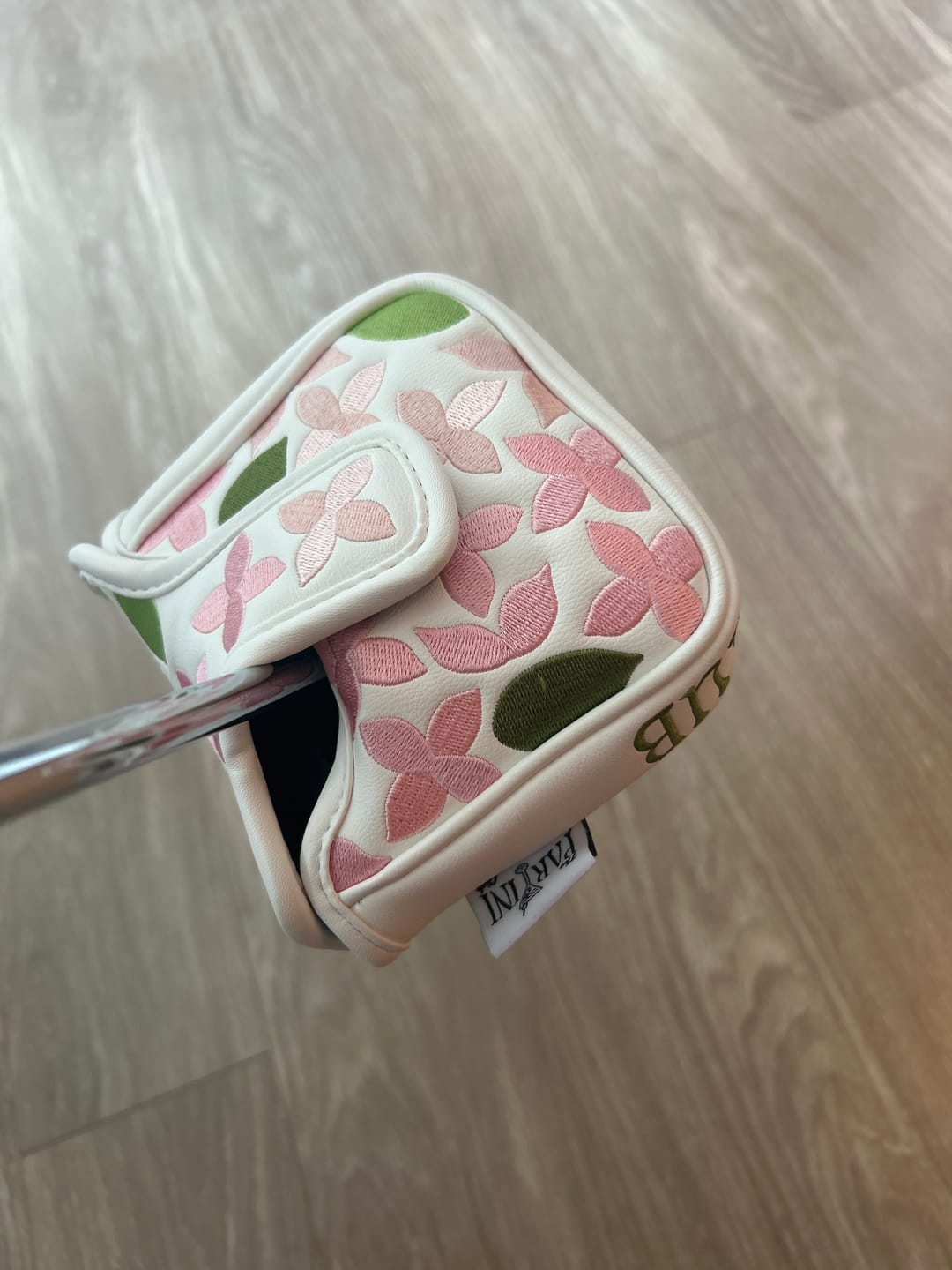 Customer photo review of Hydrangea Drive Mallet Putter Cover