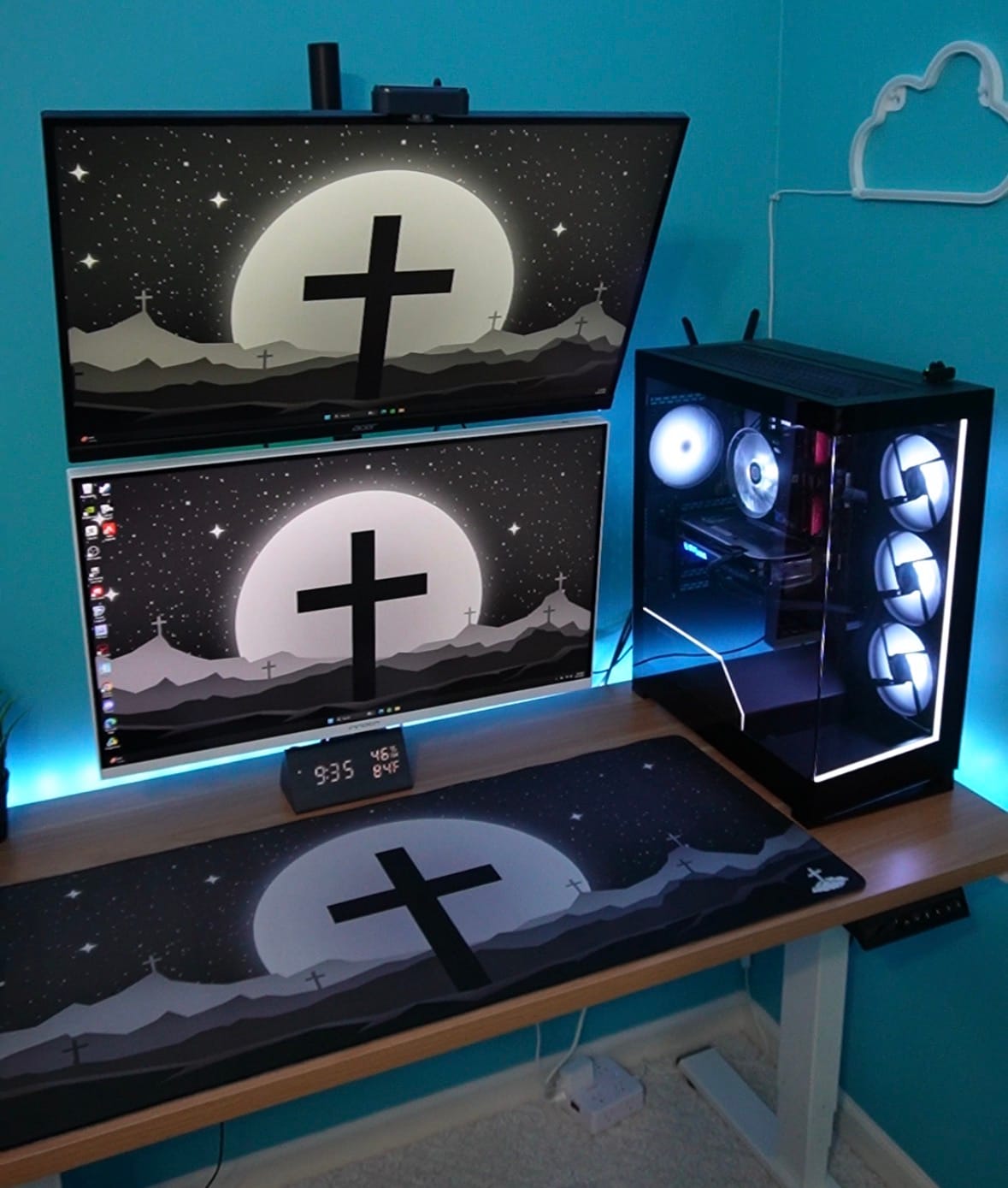 Customer photo review of Cross Black Mousepad
