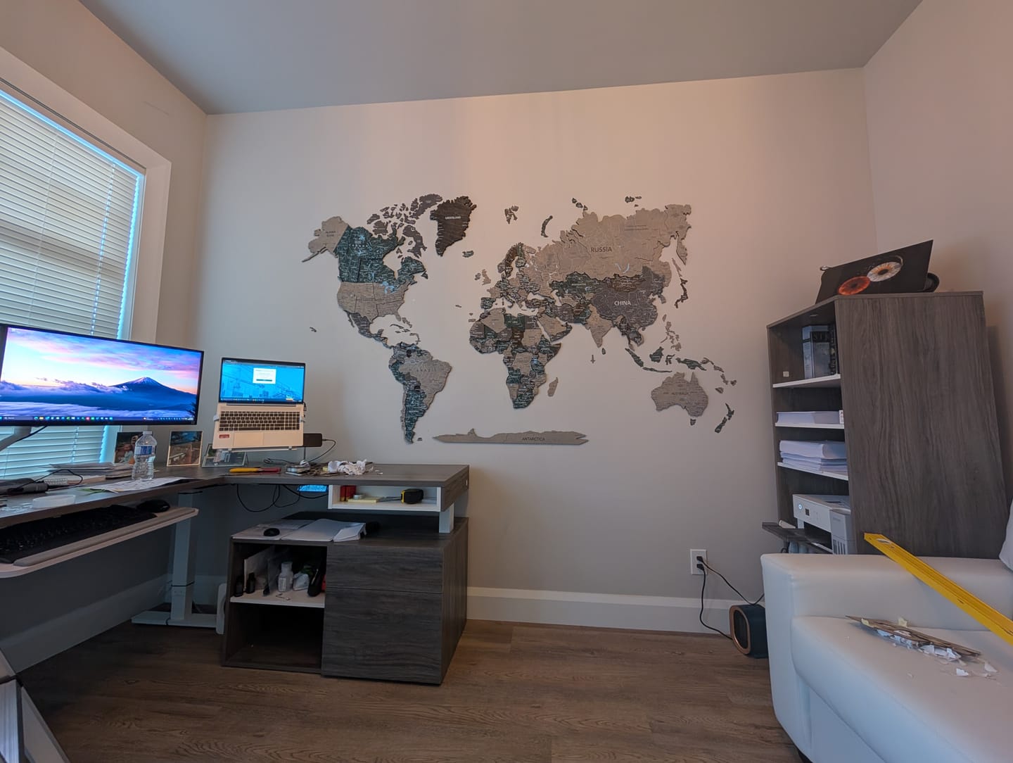 Customer photo review of 3D Wood World Map Decor - Evergreen