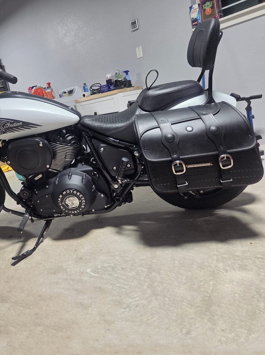 Customer photo review of 34L - ArrowHead Large Indian Chief Bobber Dark Horse Motorcycle Saddlebags