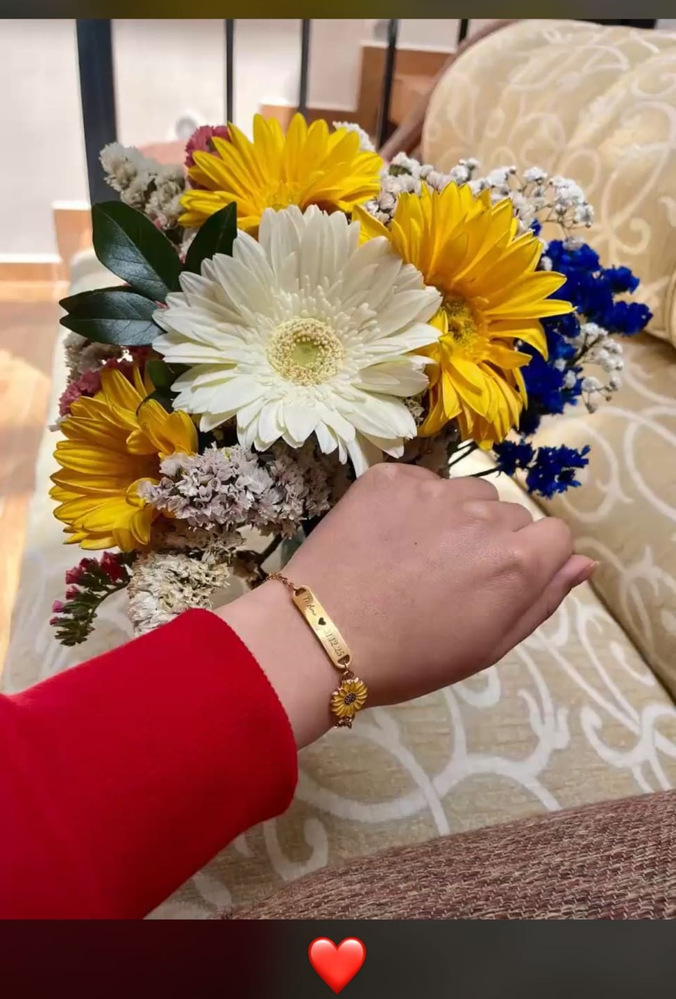 Customer photo review of Pulsera Girasol Personalizada