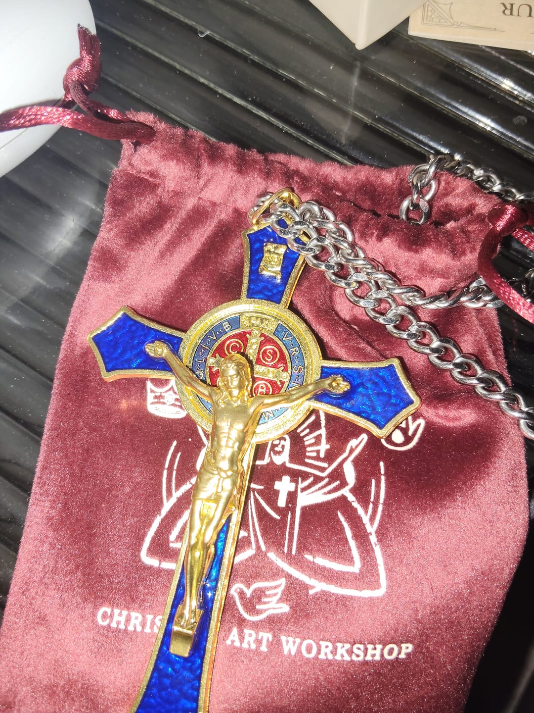 Customer photo review of FREE Today: Classic Style Red/Blue Crafted Crucifix Big Size Pendant Necklace(5 color)