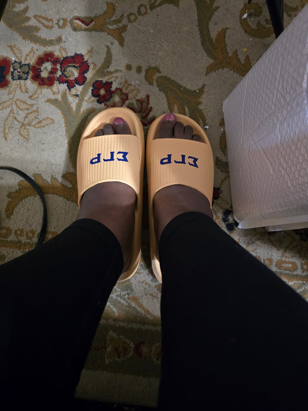 Customer photo review of SGRHO SLIDES-sales are final