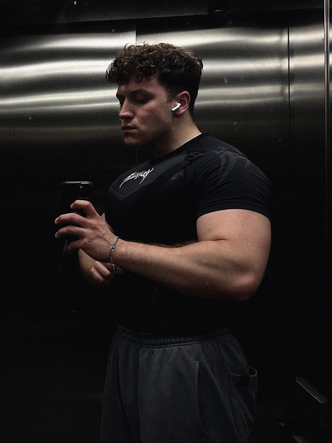 Customer photo review of 2154 - Throwback Baggy Joggers