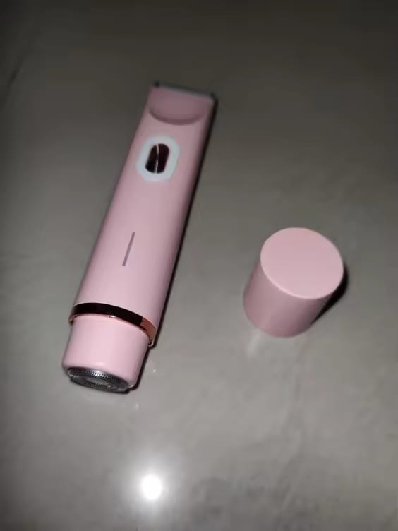 Customer photo review of Rasoir VIRELAU - Fini les coupures et les irritations