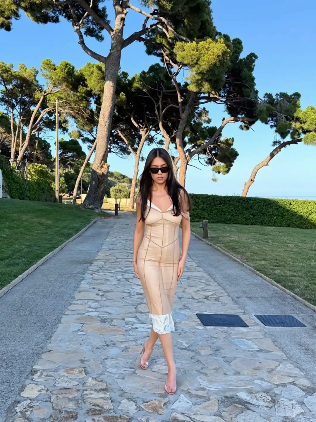 Customer photo review of Arely Midi Dress