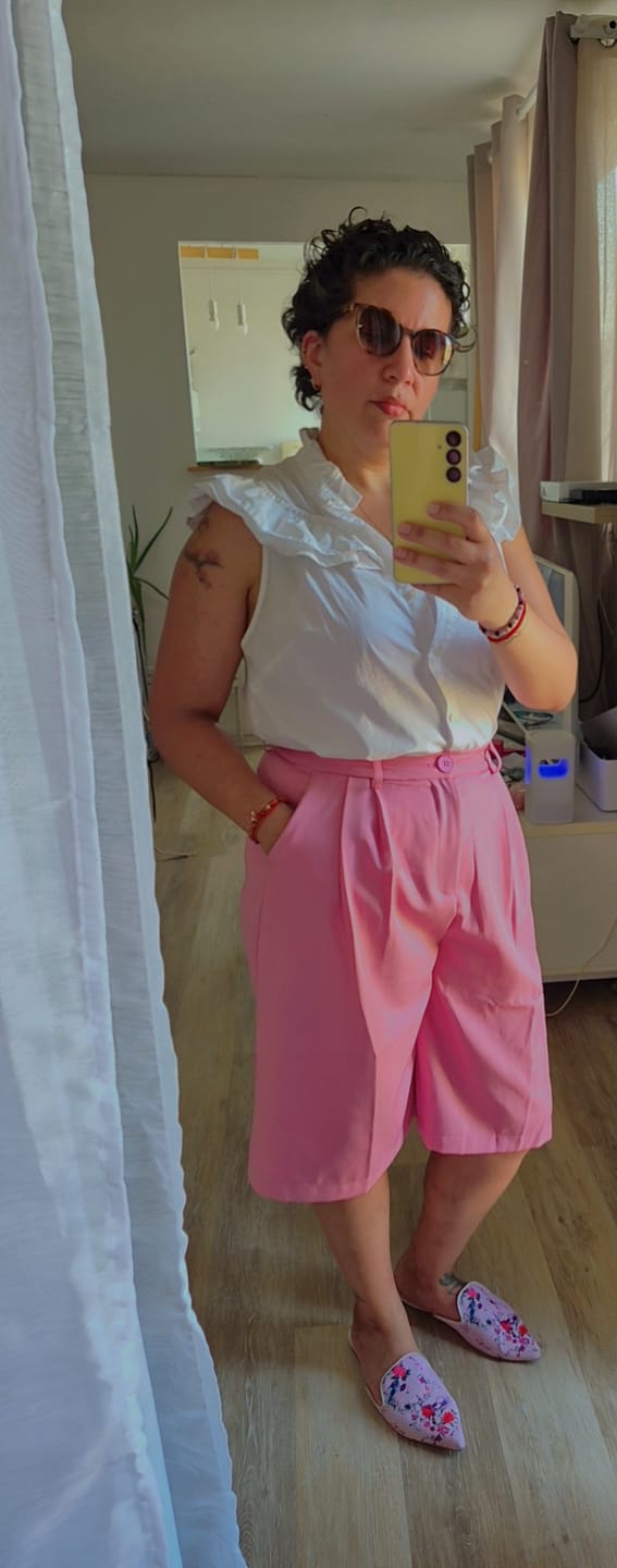 Customer photo review of Bermuda tailleur rose taille haute – style chic & moderne