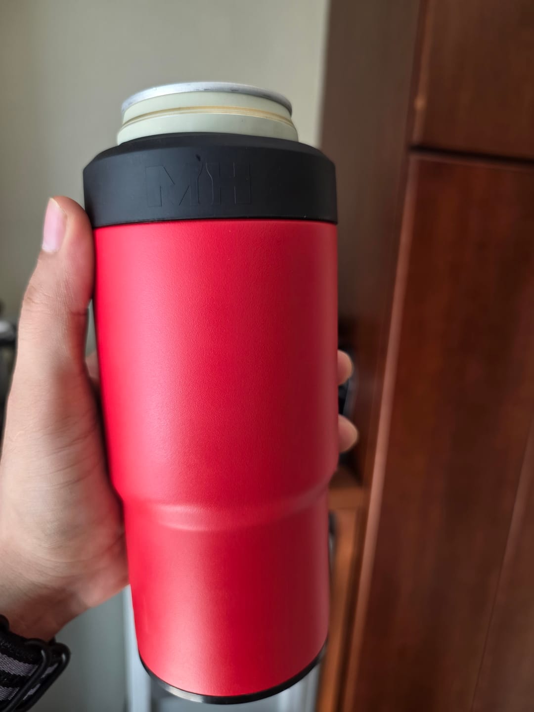 Customer photo review of Master Holder 4 en 1 Anti-Caída Termo Cervecero Porta Lata | 473 ml
