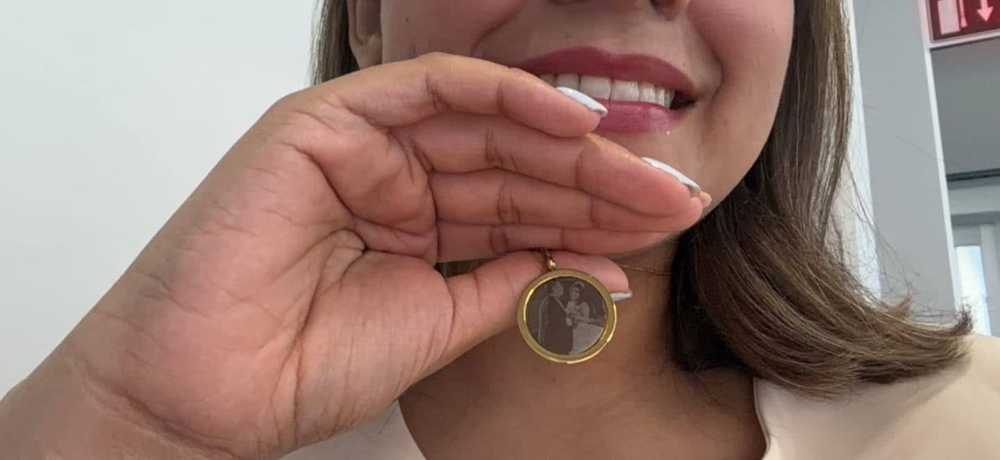 Customer photo review of Collar Memory  Personalizado