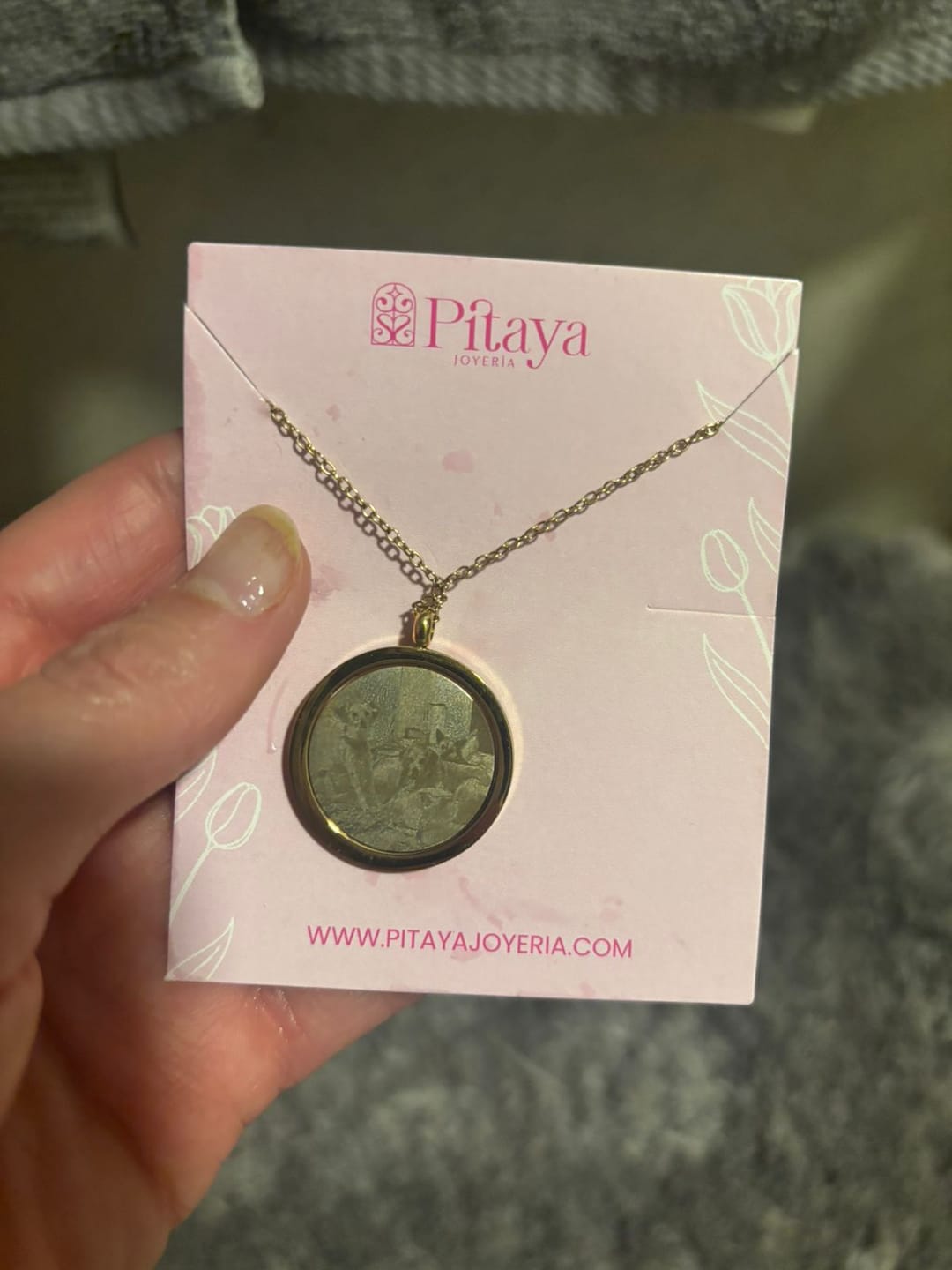 Customer photo review of Collar Memory  Personalizado