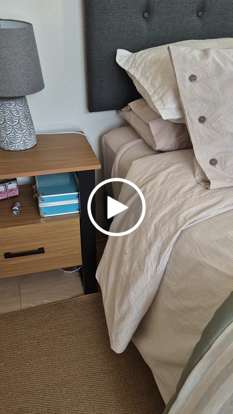 Customer video review of Velador Guayacán 1 Cajón Canela-Negro