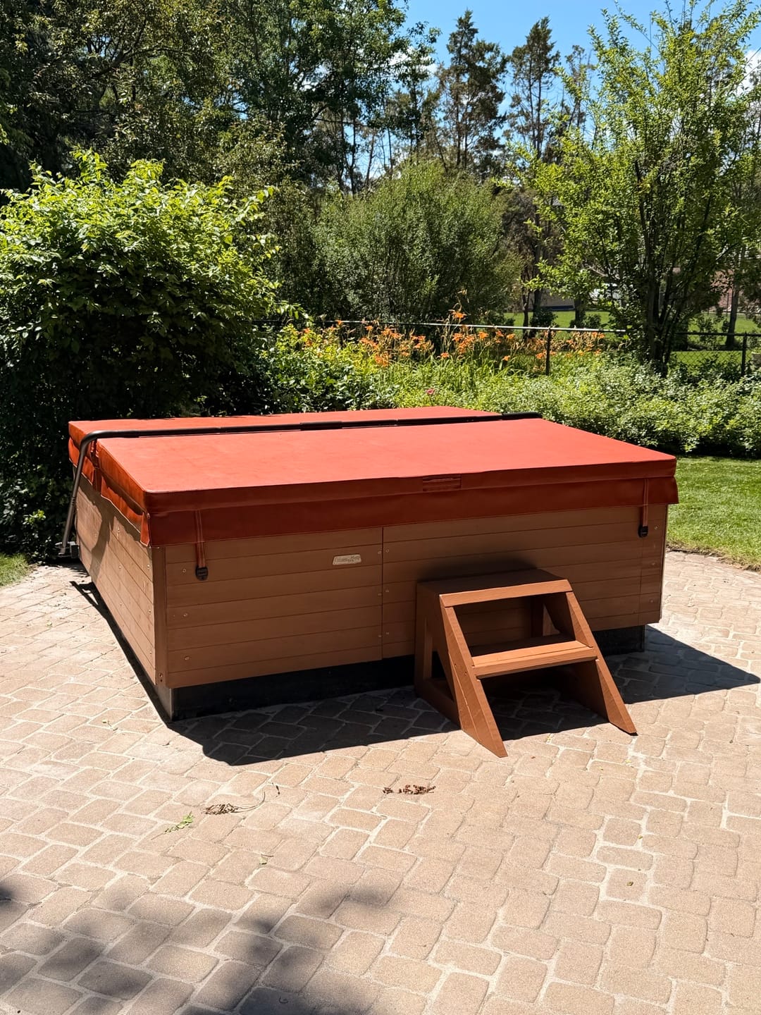 Customer photo review of Custom Spa Cover