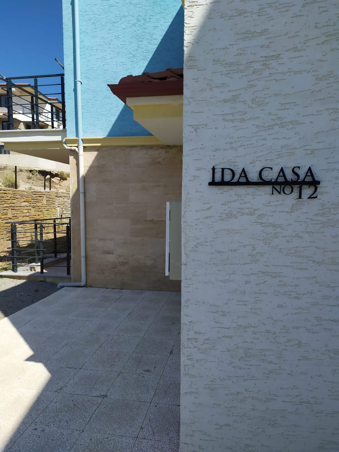Customer photo review of Modern Tarzda Kişiselleştirilebilir Adres Tabelası
