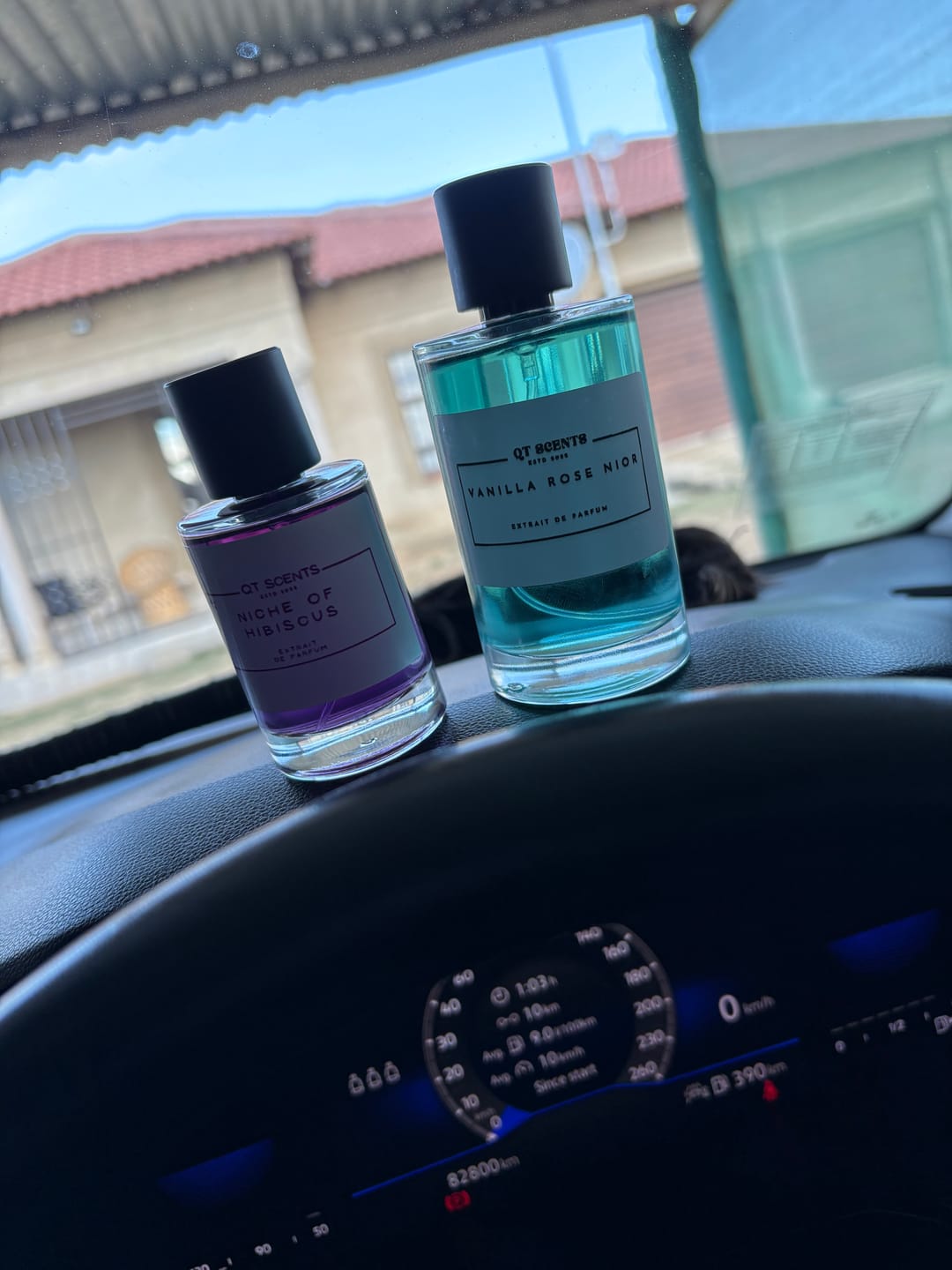 Customer photo review of Niche of Hibiscus unisex