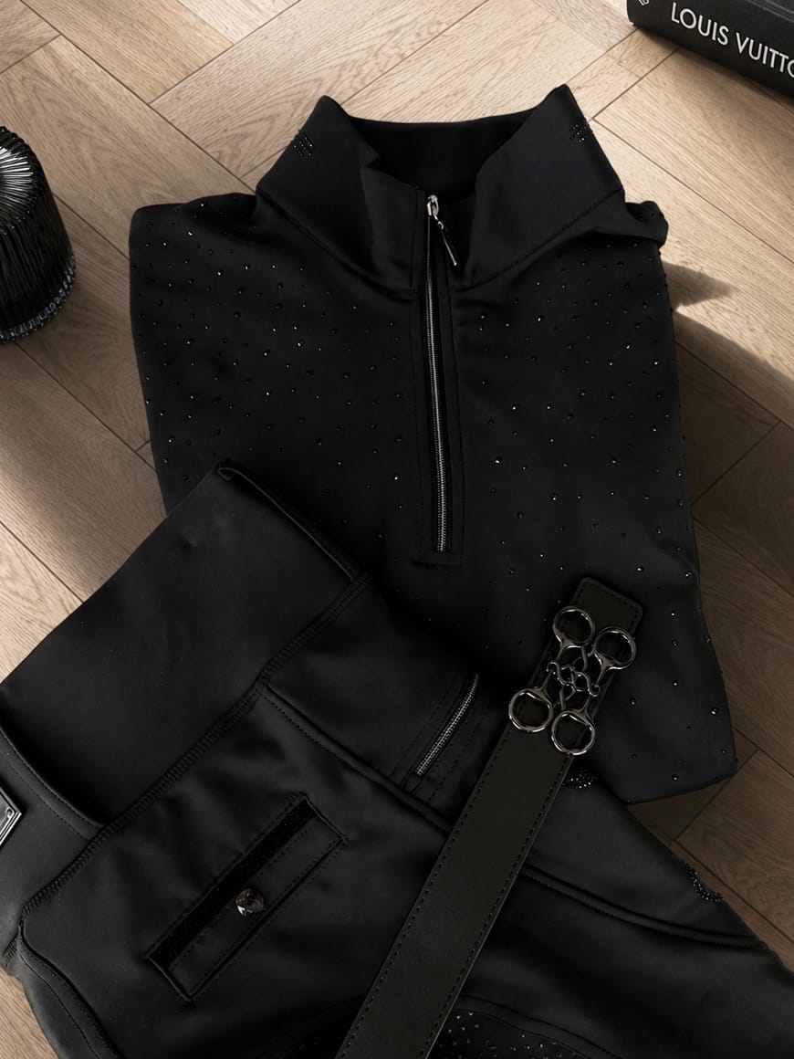 Customer photo review of KYLIE - BASE LAYER LONG SLEEVE | BLACK CRYSTALS