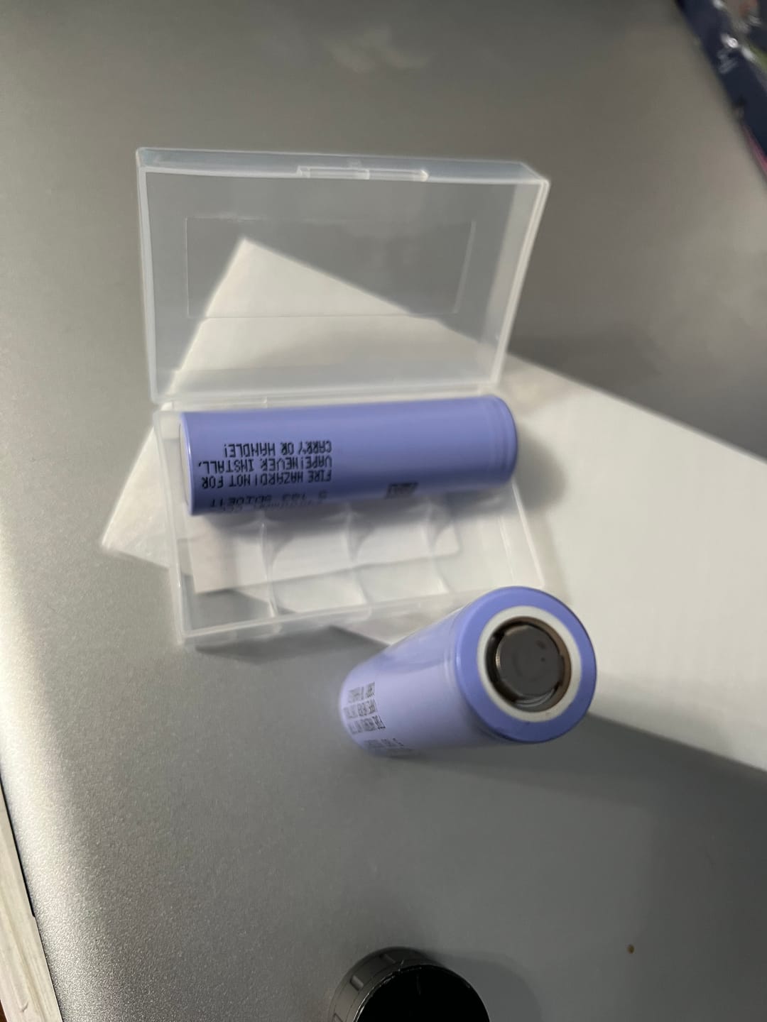 Customer photo review of Samsung 40T 21700 4000mAh 35A Battery