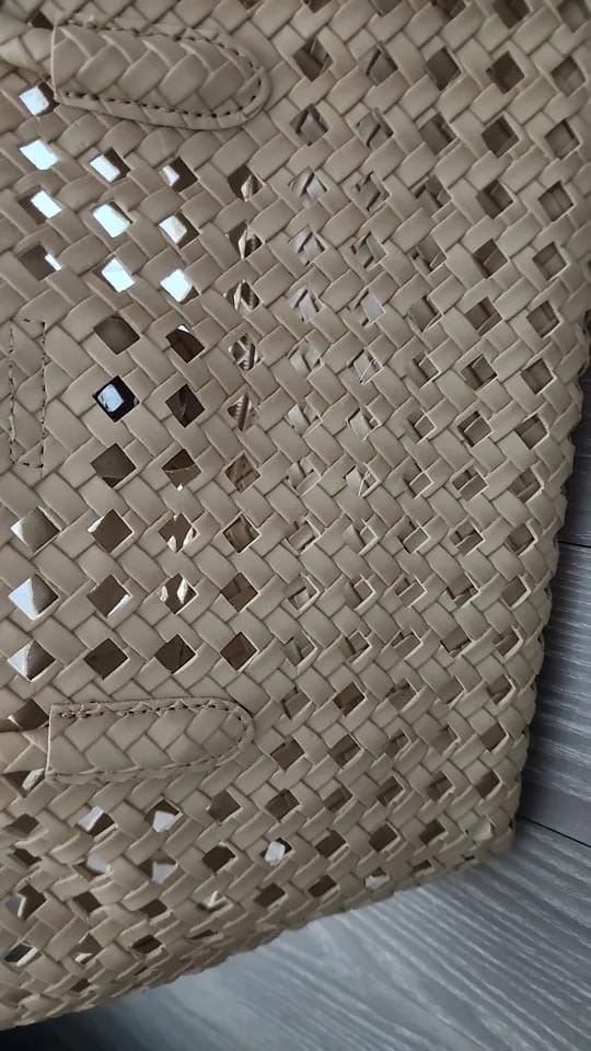 Customer photo review of Women’s Crochet Mesh Beach Bag