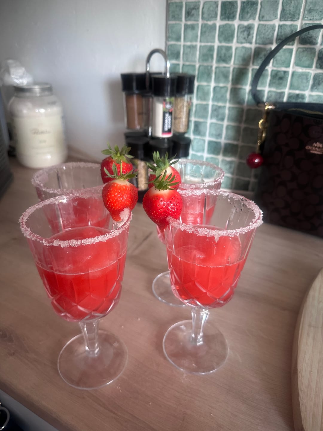 Customer photo review of Strawberry Daiquiri Frozen Cocktail Mix 2L
