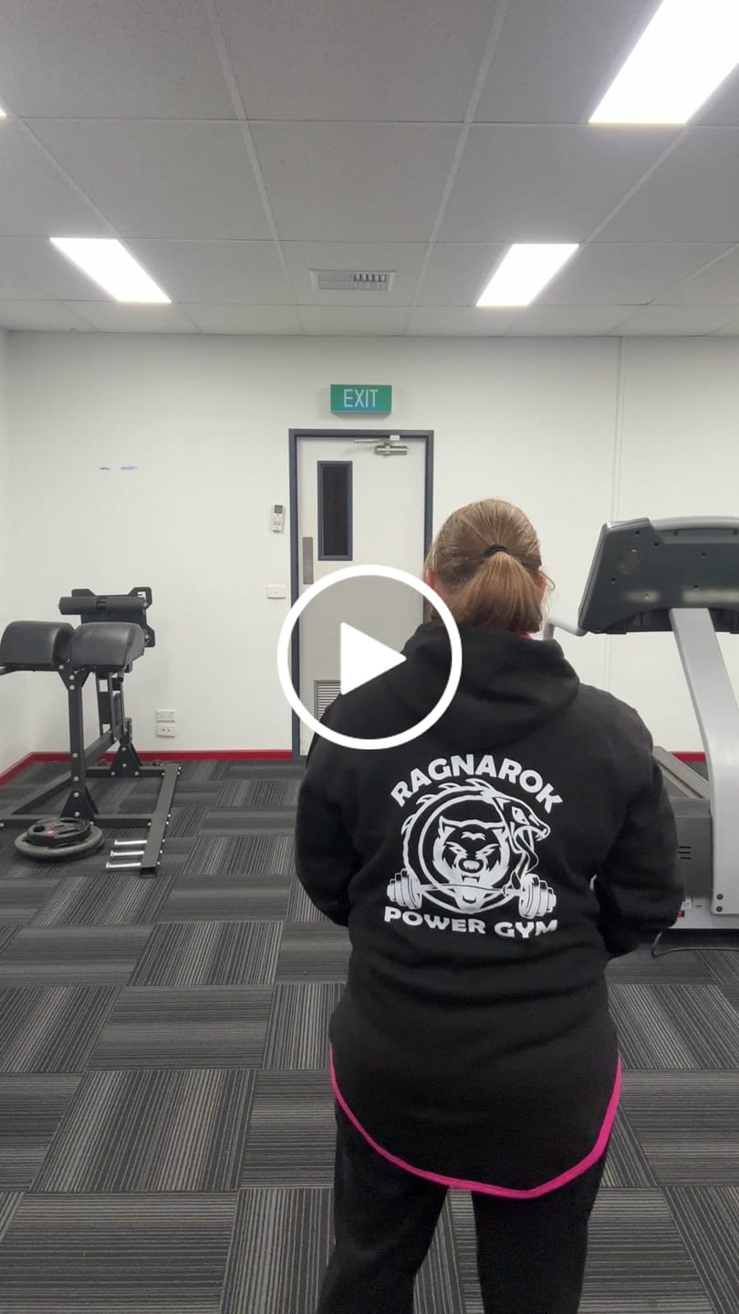 Customer video review of Black - Hot Pink Trim | Half Zip Long Tail Hoody