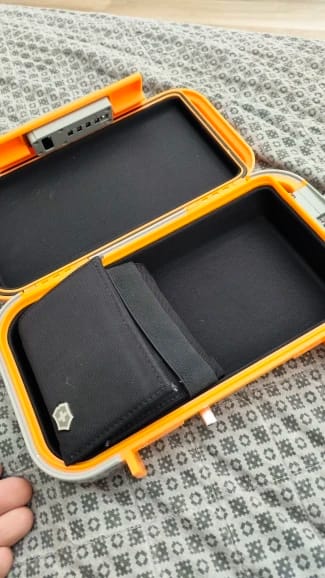 Customer photo review of Calviro SafeLock™ Reiskluis