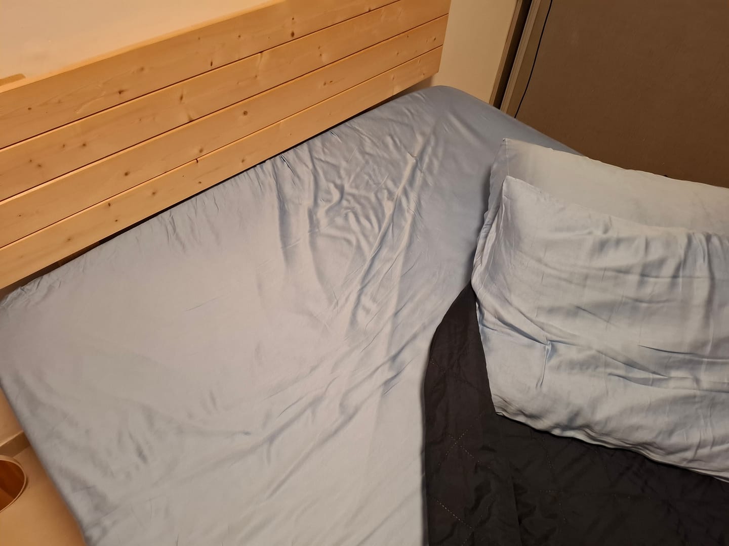 Customer photo review of סדין פרימיום במבוק 300 - Serenity BLUE