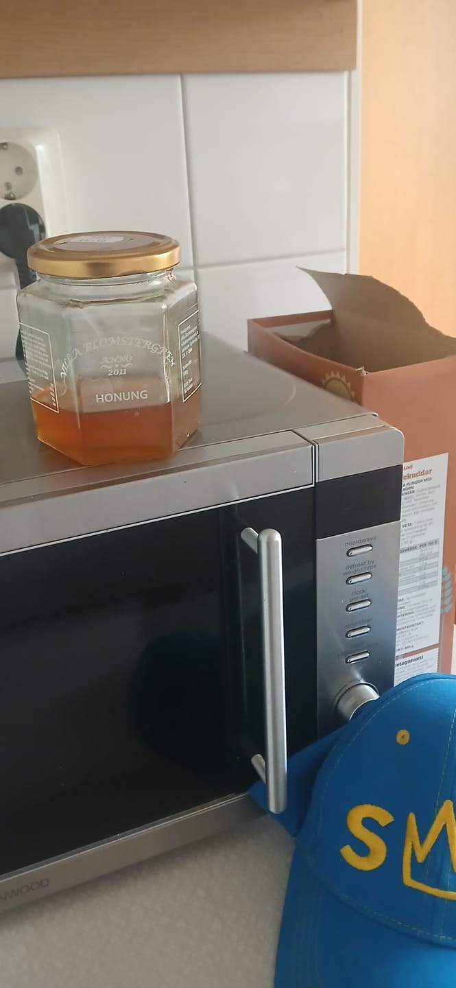Customer photo review of Flytande honung 2 kg (4×500 g) – Svensk RAW honung